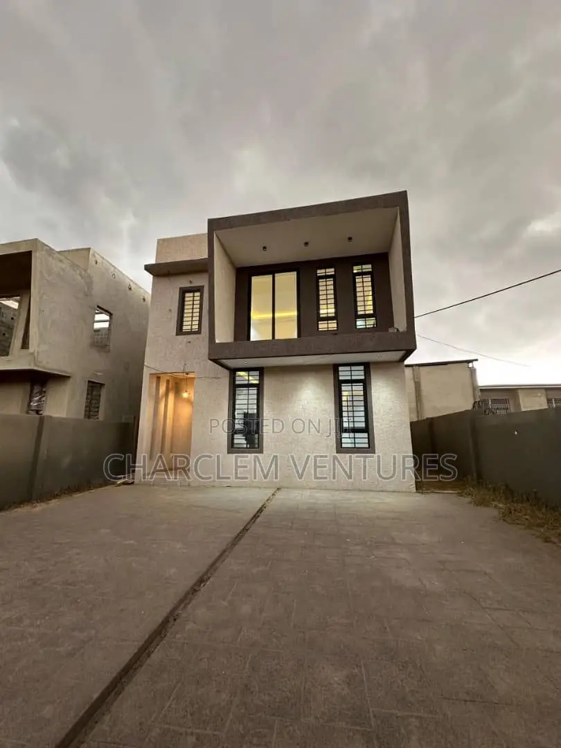 3bdrm House in Charclem Ventures, East Legon for sale