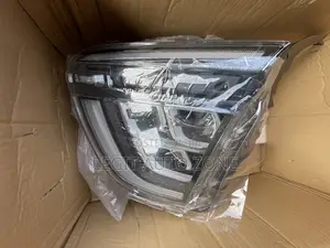 Hyundai Creta 2022,2023, Headlight Available