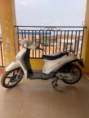 Piaggio Scooter 2010 White