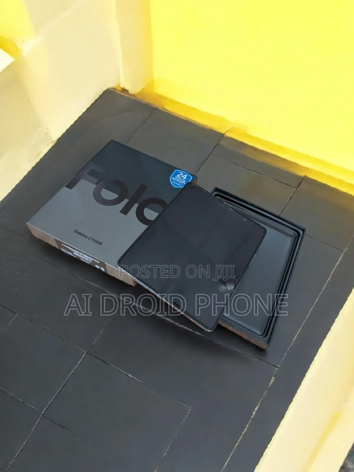 New Samsung Galaxy Z Fold4 256 GB Gray