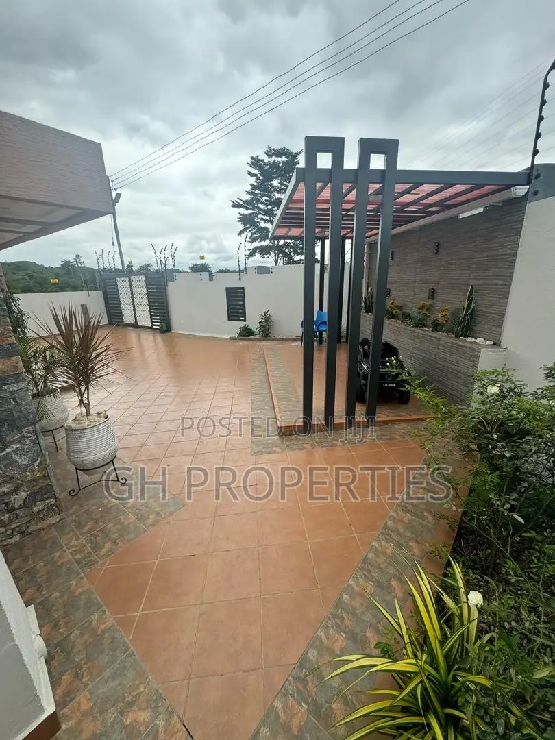 Furnished 4bdrm House in Adum,Kwanwoma. for sale