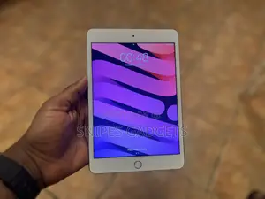 Apple iPad mini 4 128 GB Silver