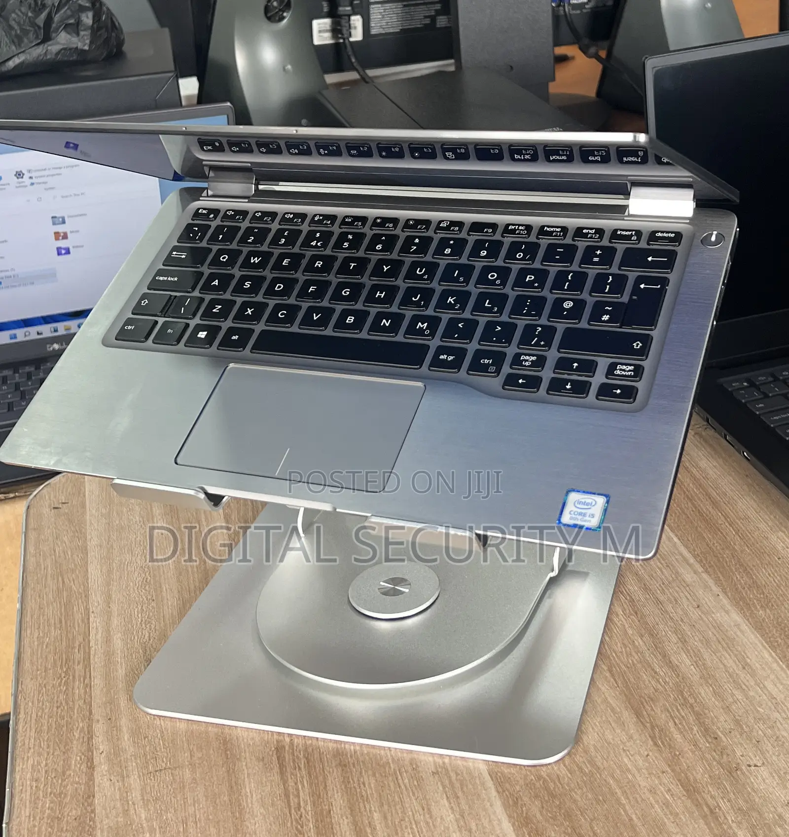 Laptop Dell Latitude 7400 8GB Intel Core I5 SSD 256GB