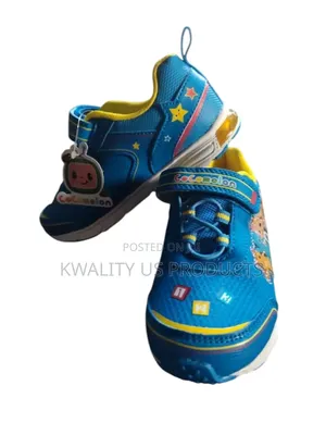 Cocomelon Boys Lighted Sneakers