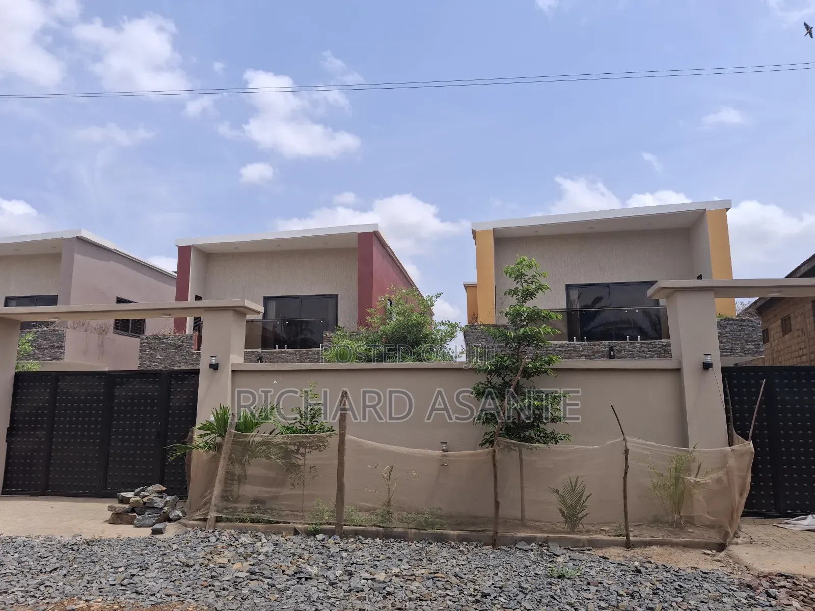 4bdrm Duplex in Crystal Homes, Ashaley Botwe for sale