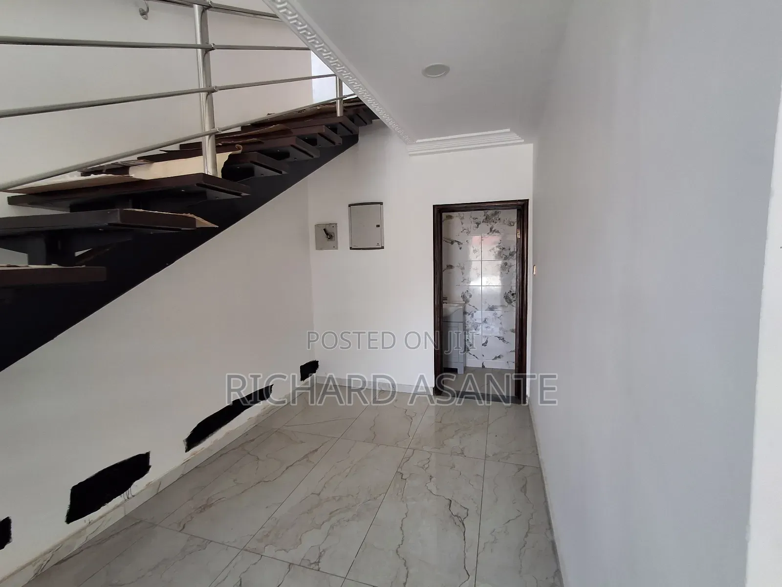 4bdrm Duplex in Crystal Homes, Ashaley Botwe for sale