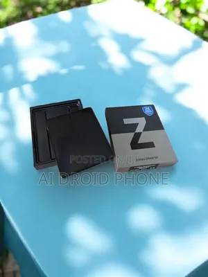 New Samsung Galaxy Z Fold 3 256 GB Gray