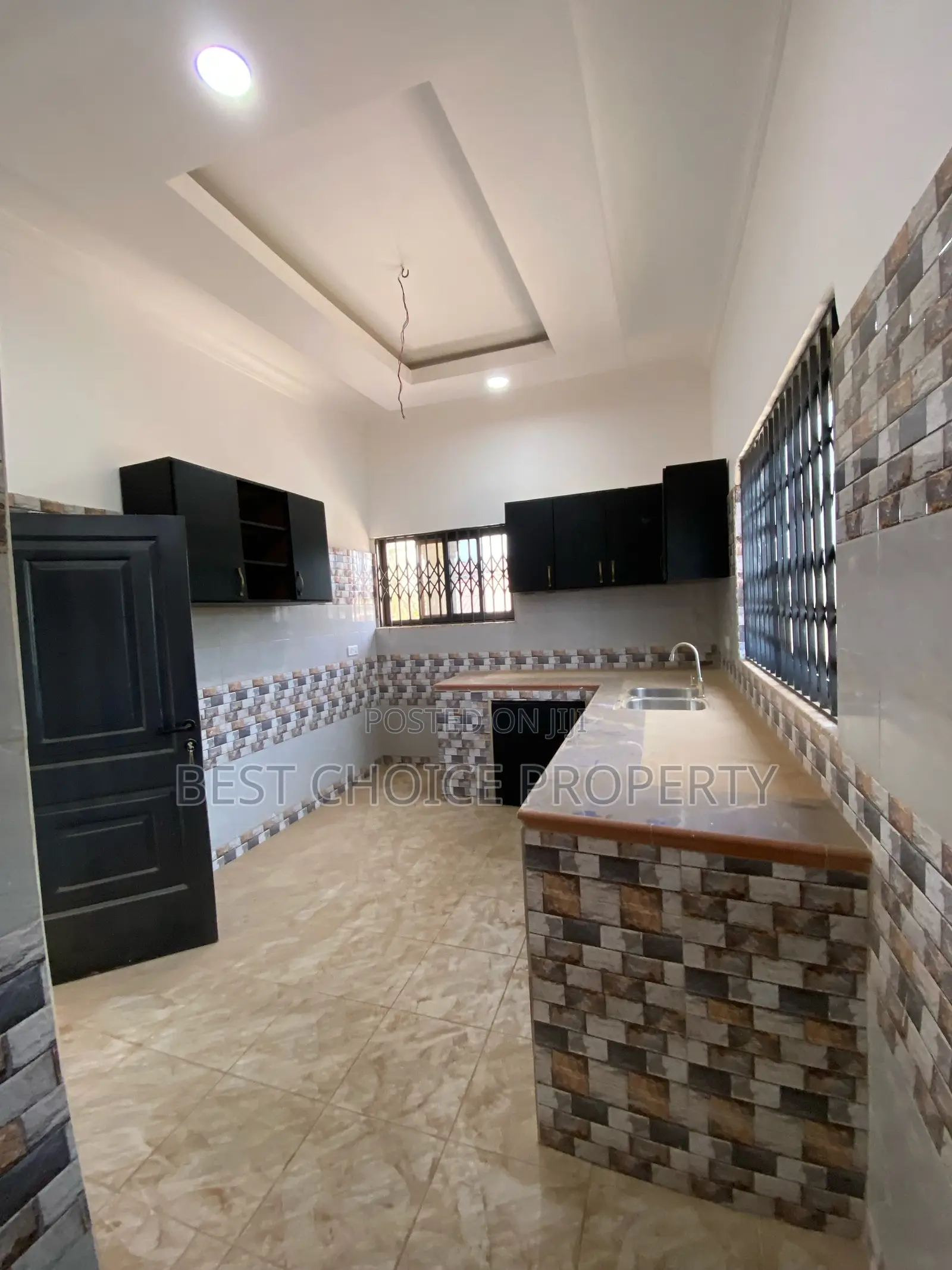 2bdrm Apartment in Amenhia, Adenta for rent