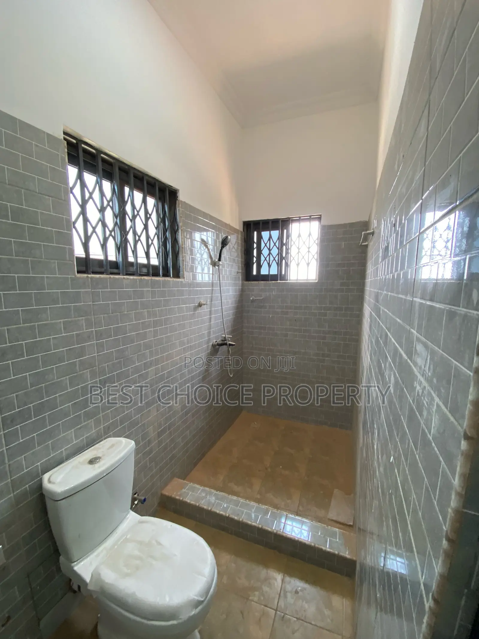 2bdrm Apartment in Amenhia, Adenta for rent