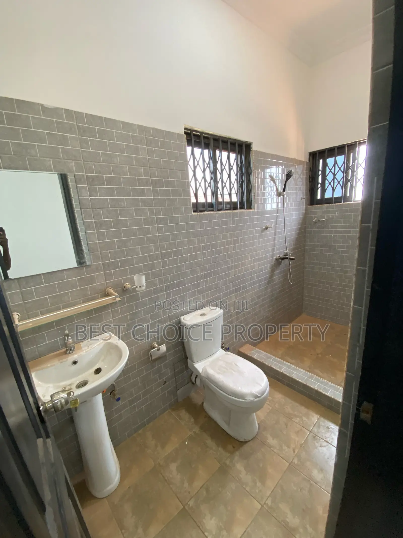 2bdrm Apartment in Amenhia, Adenta for rent