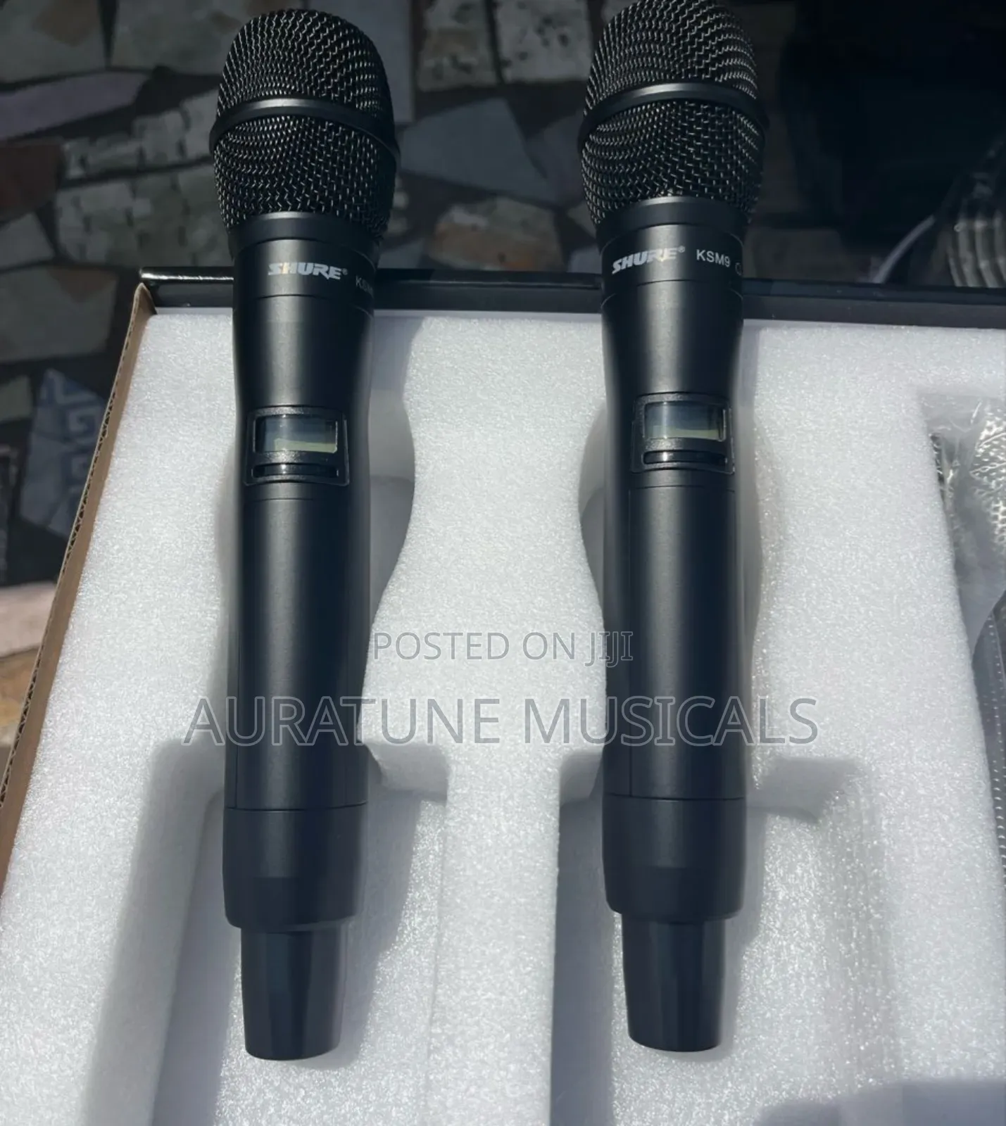 Shure Adx400 Axient Digital Two-Channel Wireless Microphone