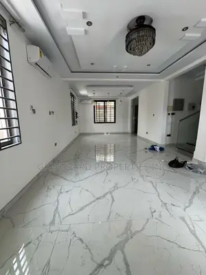 5bdrm House in American House, East Legon for rent