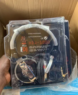 Pioneer HDJ 1000 Headphones