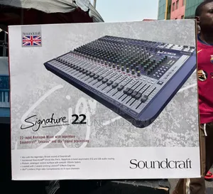 Soundcraft Signature 22 Is a 22-Input Analogue Mixer