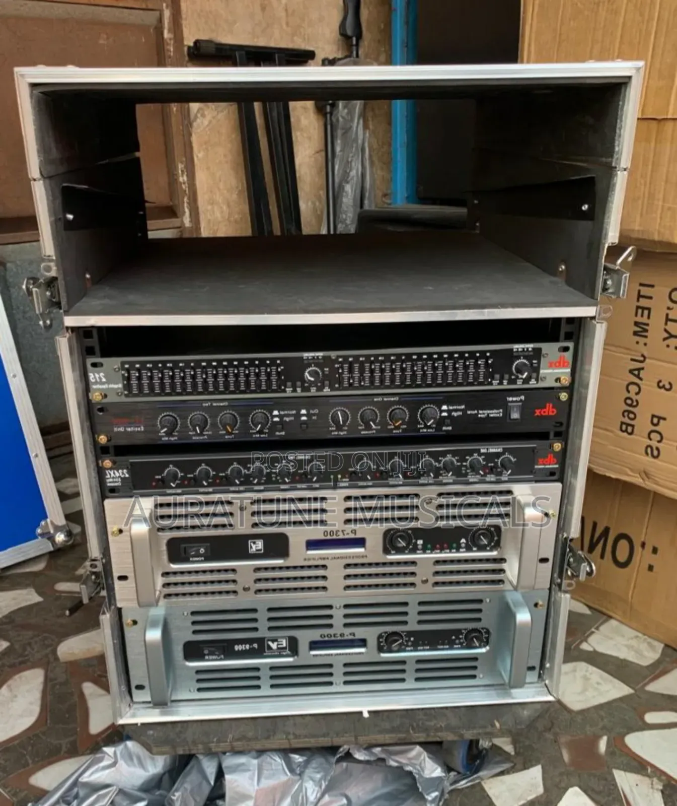 Evp 8pieces of Line Array Speakers With a Pair of Bass Rac