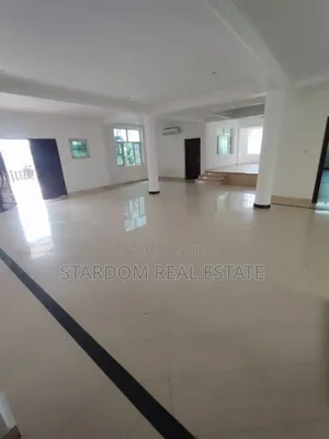 6bdrm Mansion in East Legon, A&C Mall Area for rent
