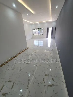 2bdrm Apartment in Communiy 25, Tema Metropolitan for rent