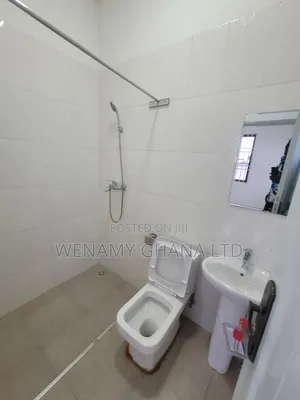 2bdrm Apartment in Communiy 25, Tema Metropolitan for rent
