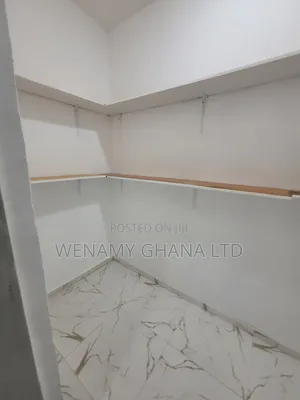 2bdrm Apartment in Communiy 25, Tema Metropolitan for rent