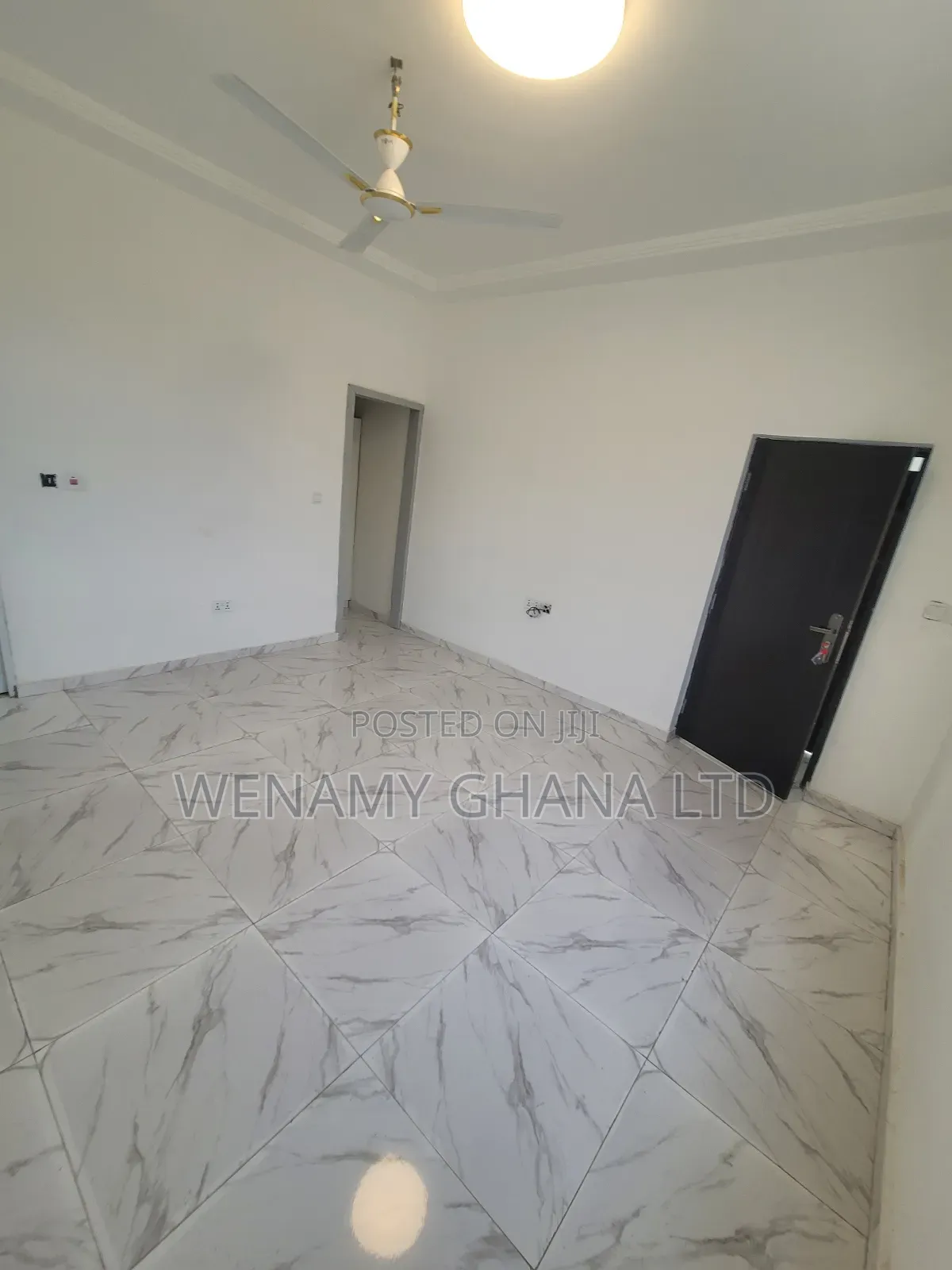 2bdrm Apartment in Communiy 25, Tema Metropolitan for rent