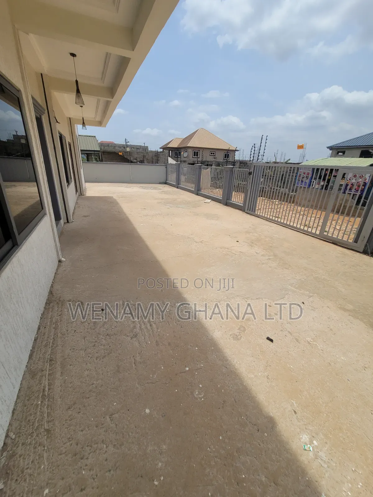 2bdrm Apartment in Communiy 25, Tema Metropolitan for rent