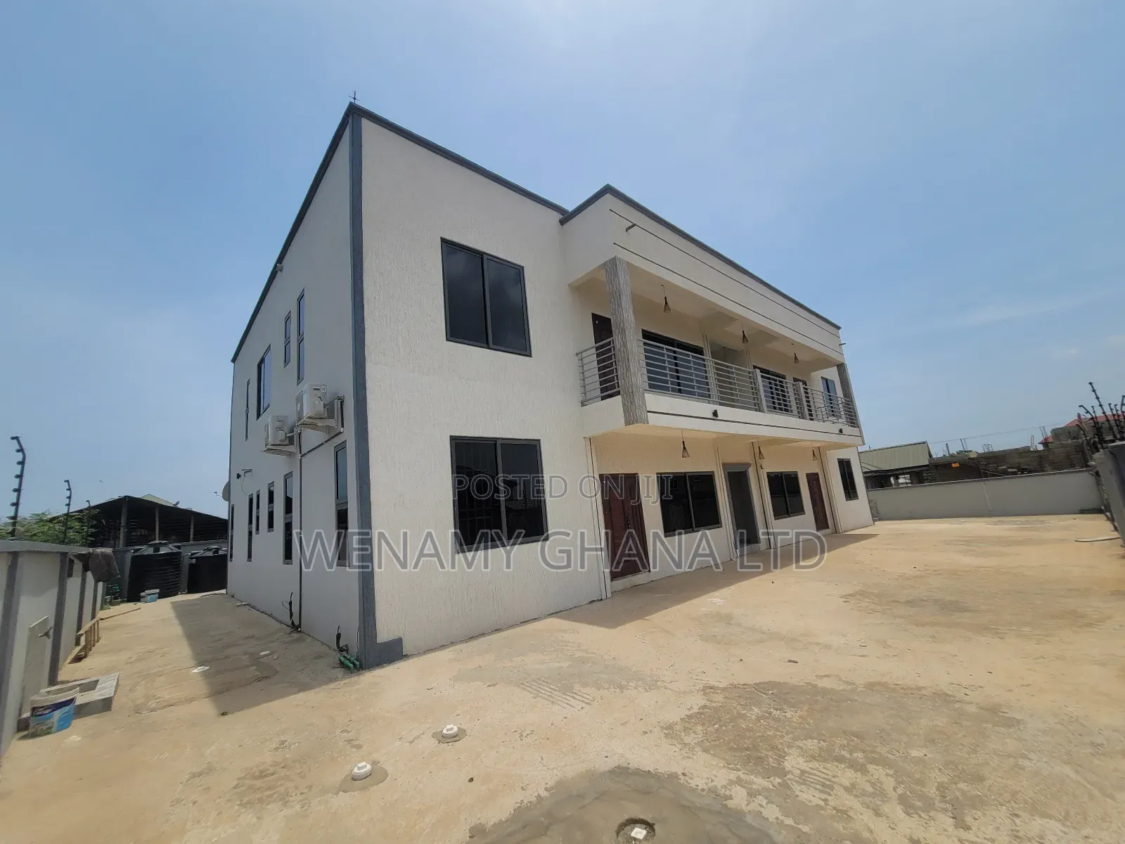 2bdrm Apartment in Communiy 25, Tema Metropolitan for rent