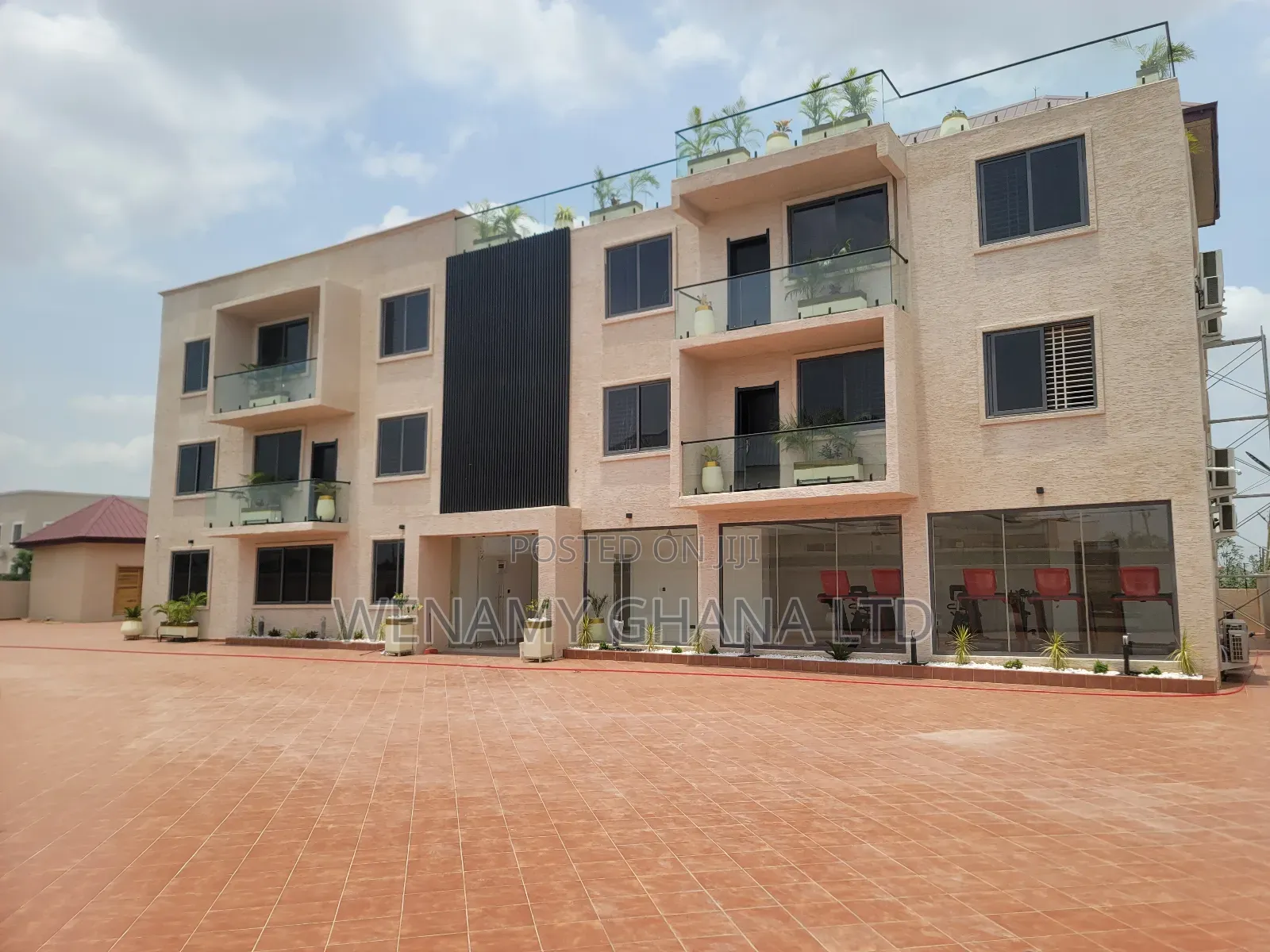 2bdrm Apartment in Cimmunity 25, Tema Metropolitan for rent