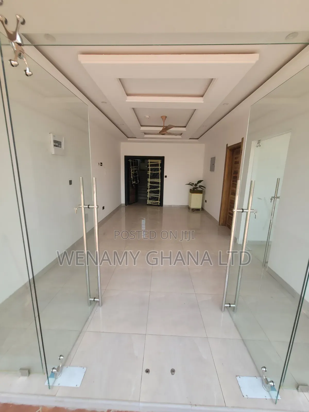 2bdrm Apartment in Cimmunity 25, Tema Metropolitan for rent