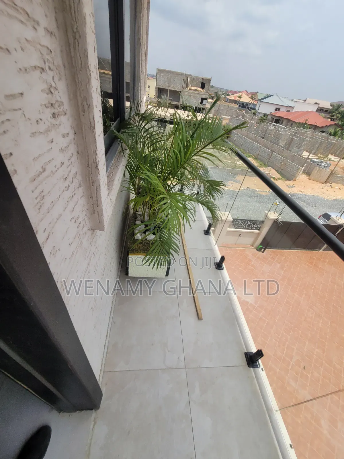 2bdrm Apartment in Cimmunity 25, Tema Metropolitan for rent