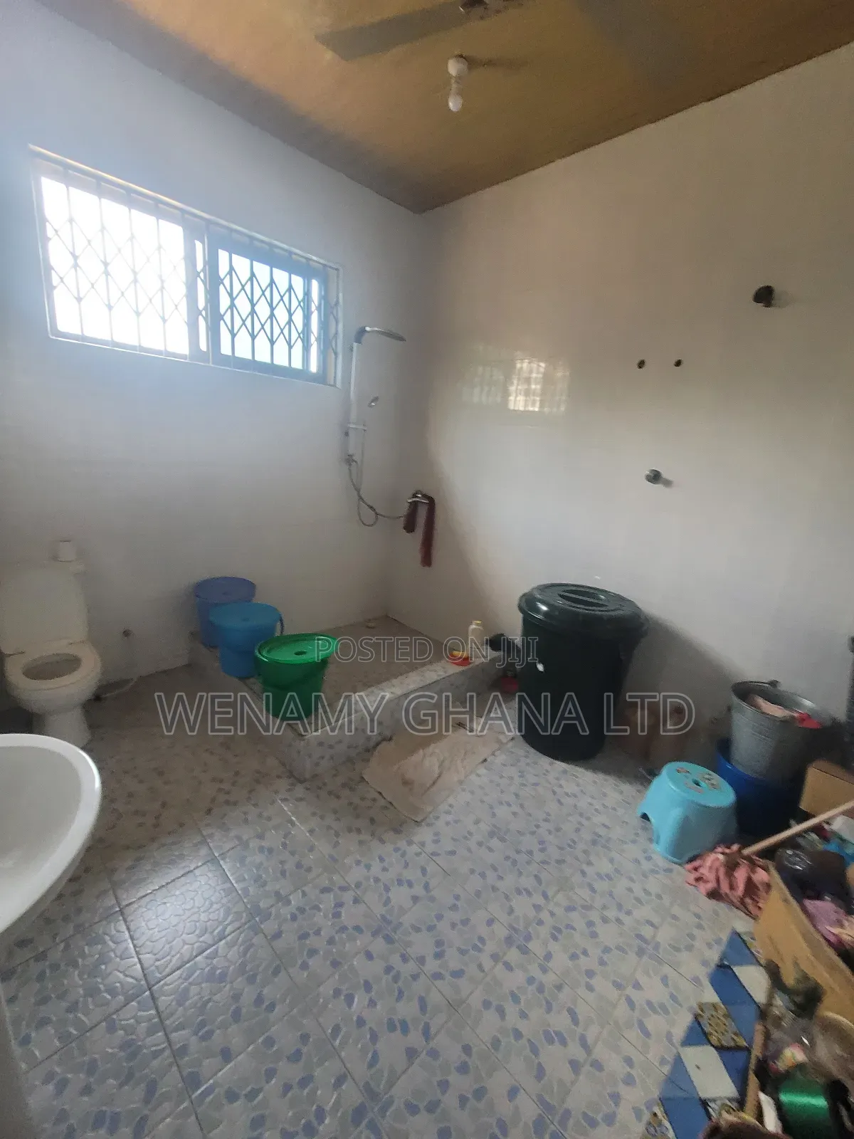 4bdrm House in Afienya, Tema Metropolitan for sale