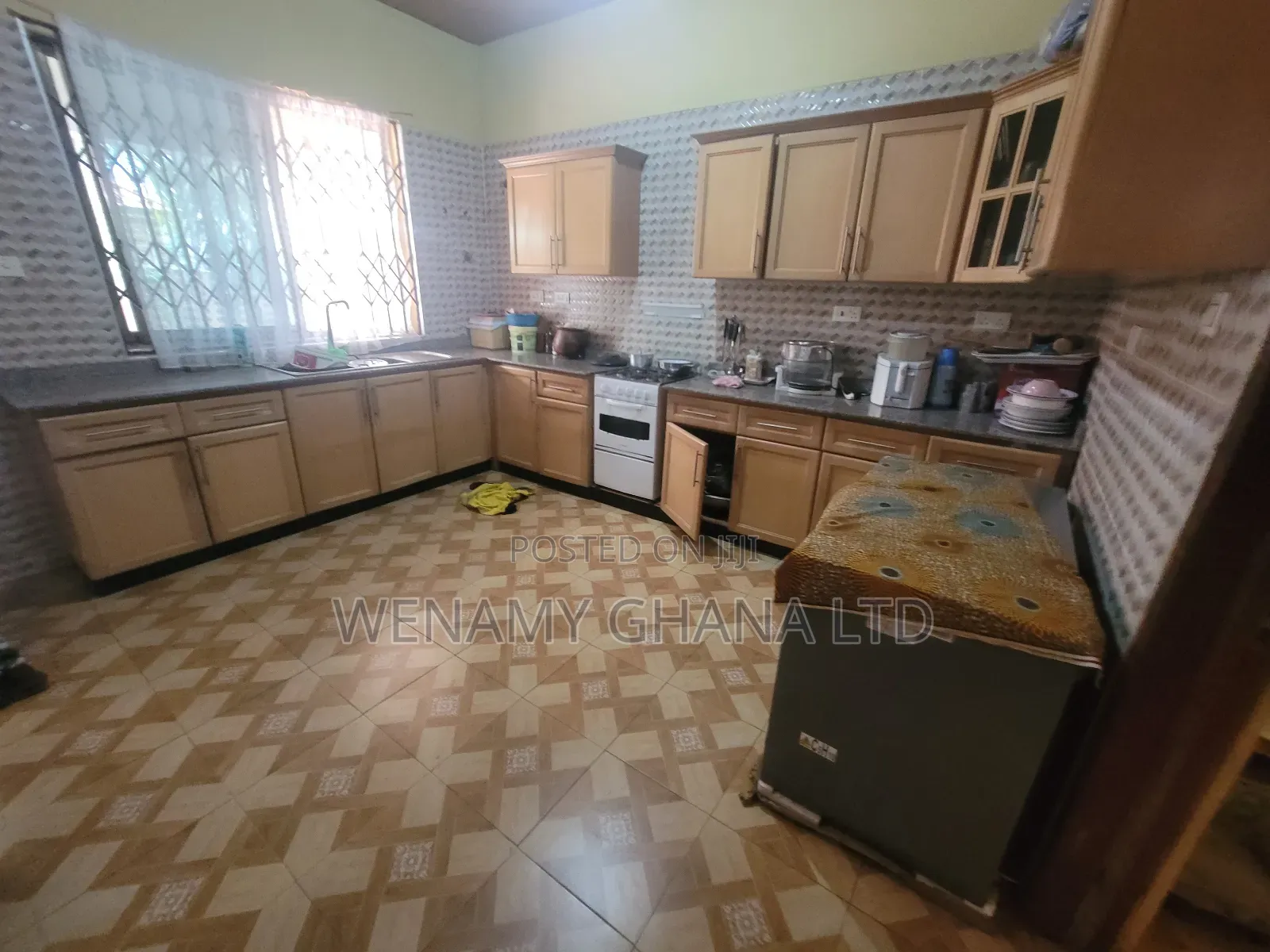 4bdrm House in Afienya, Tema Metropolitan for sale
