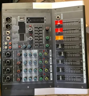 Yamaha Kv40 4-Channel Powered Mixer
