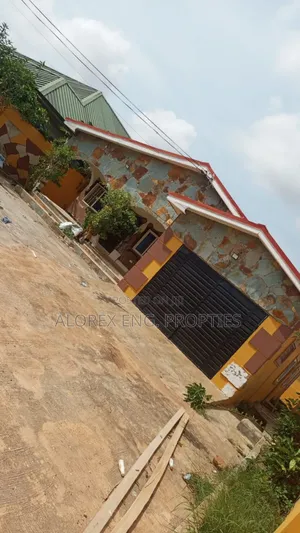 4bdrm House in Self Compound, Oyarifa for rent