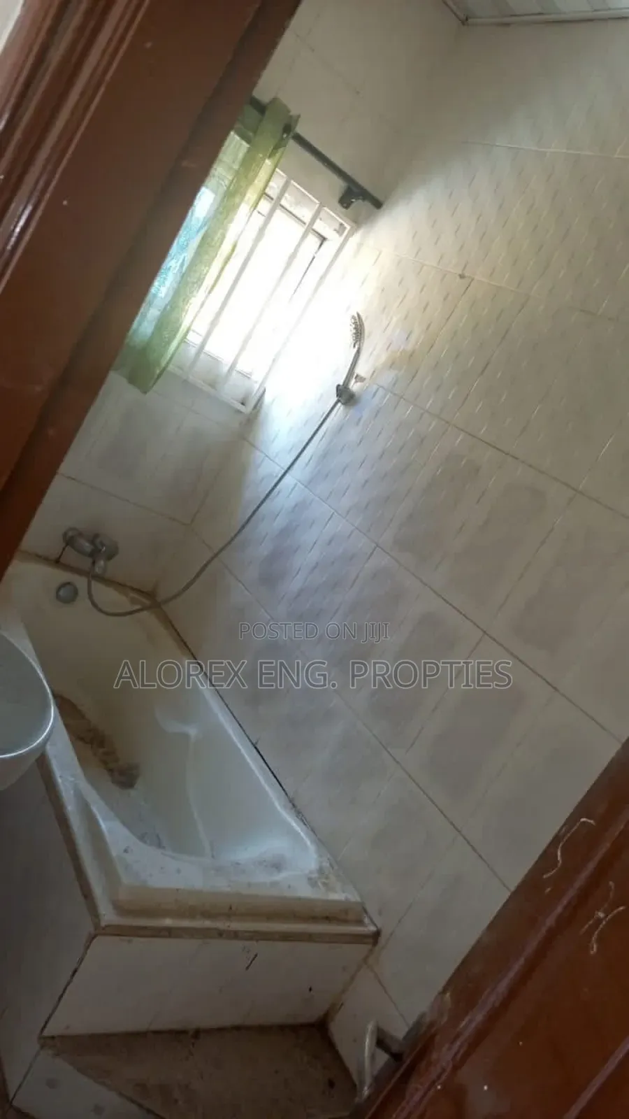 4bdrm House in Self Compound, Oyarifa for rent