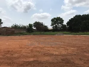 10 Plots of Land for Sale Located at Dowdowa Hospital