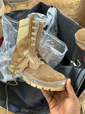 Security Leather Desert Boots