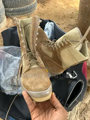 Security Leather Desert Boots