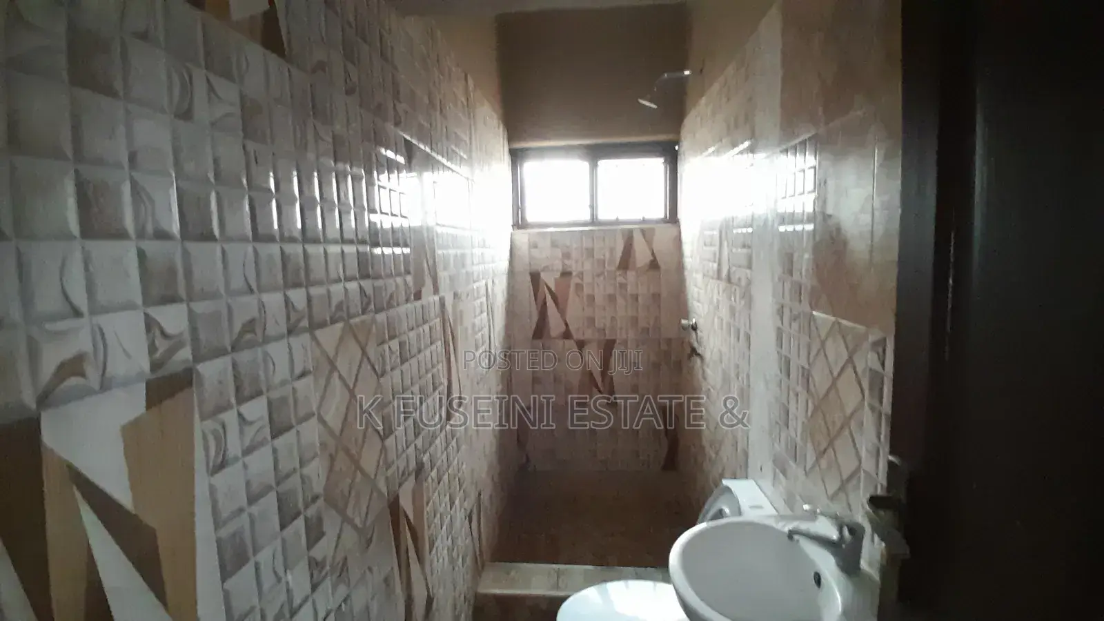 Furnished 5bdrm House in K Fuseini Estate, Kumasi Metropolitan