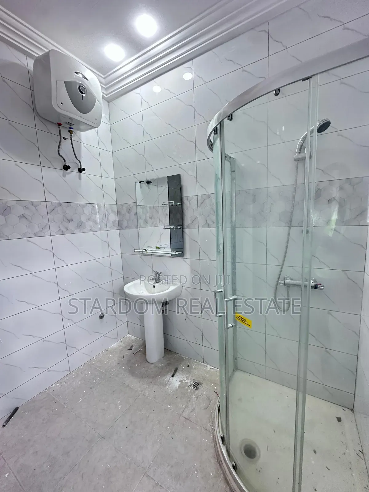 3bdrm Duplex in Adjiriganor for rent