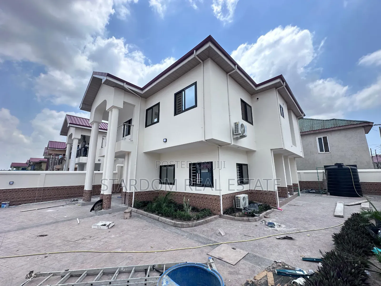 3bdrm Duplex in Adjiriganor for rent