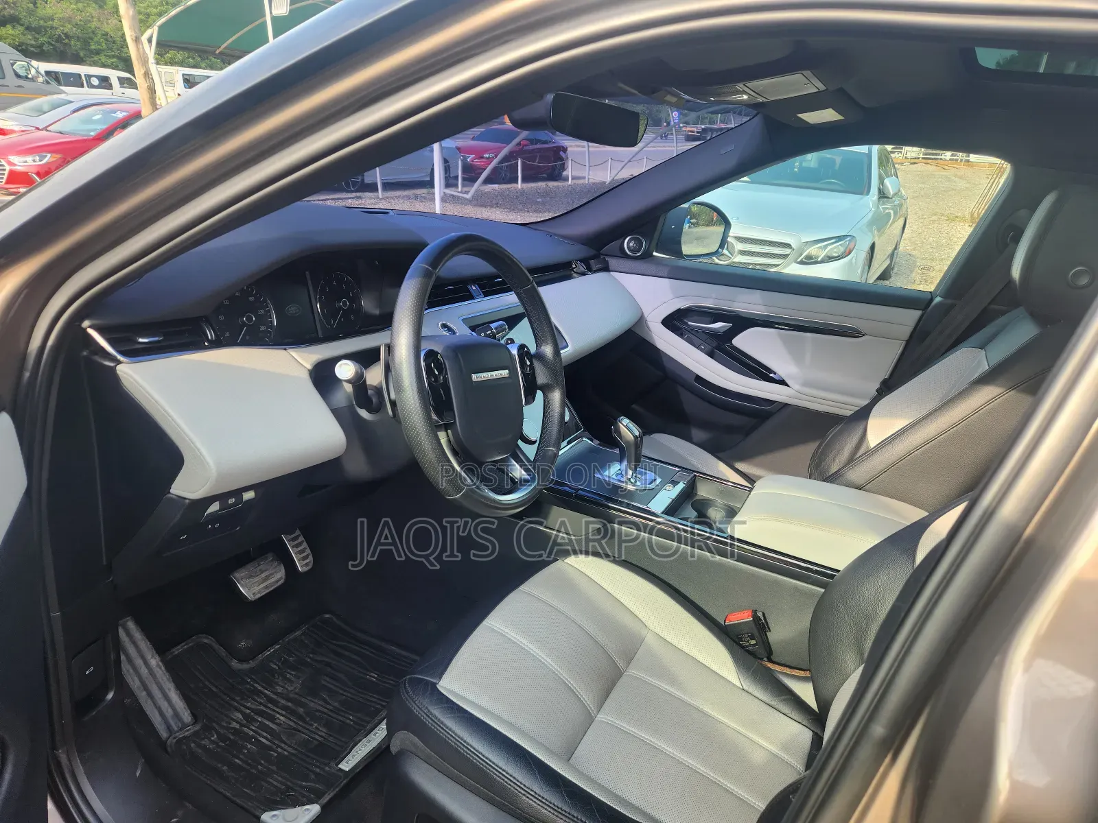 Land Rover Range Rover Evoque R-Dynamic SE AWD 2020 Gray