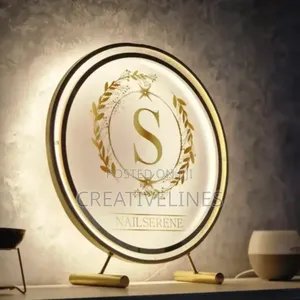 Circlar Neon Light