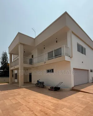 3bdrm Duplex in Cantonments for rent