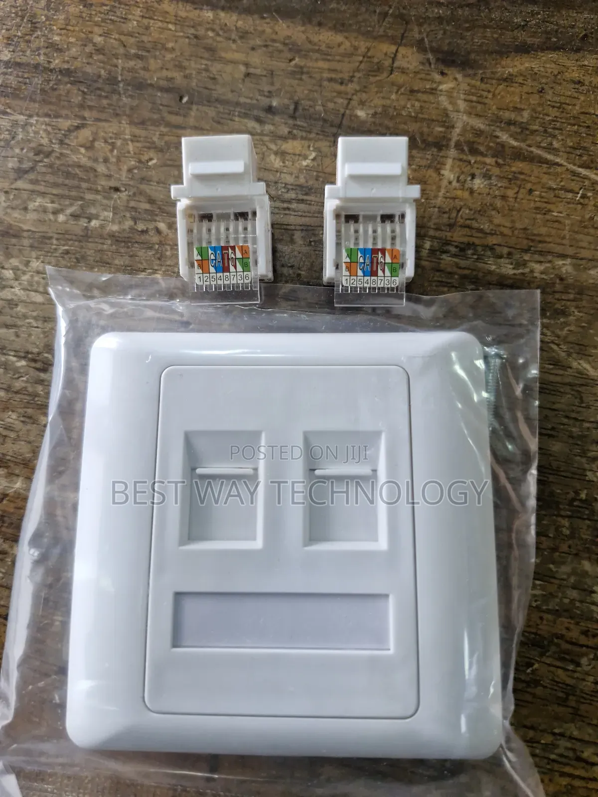 Faceplate With Keystone Jack