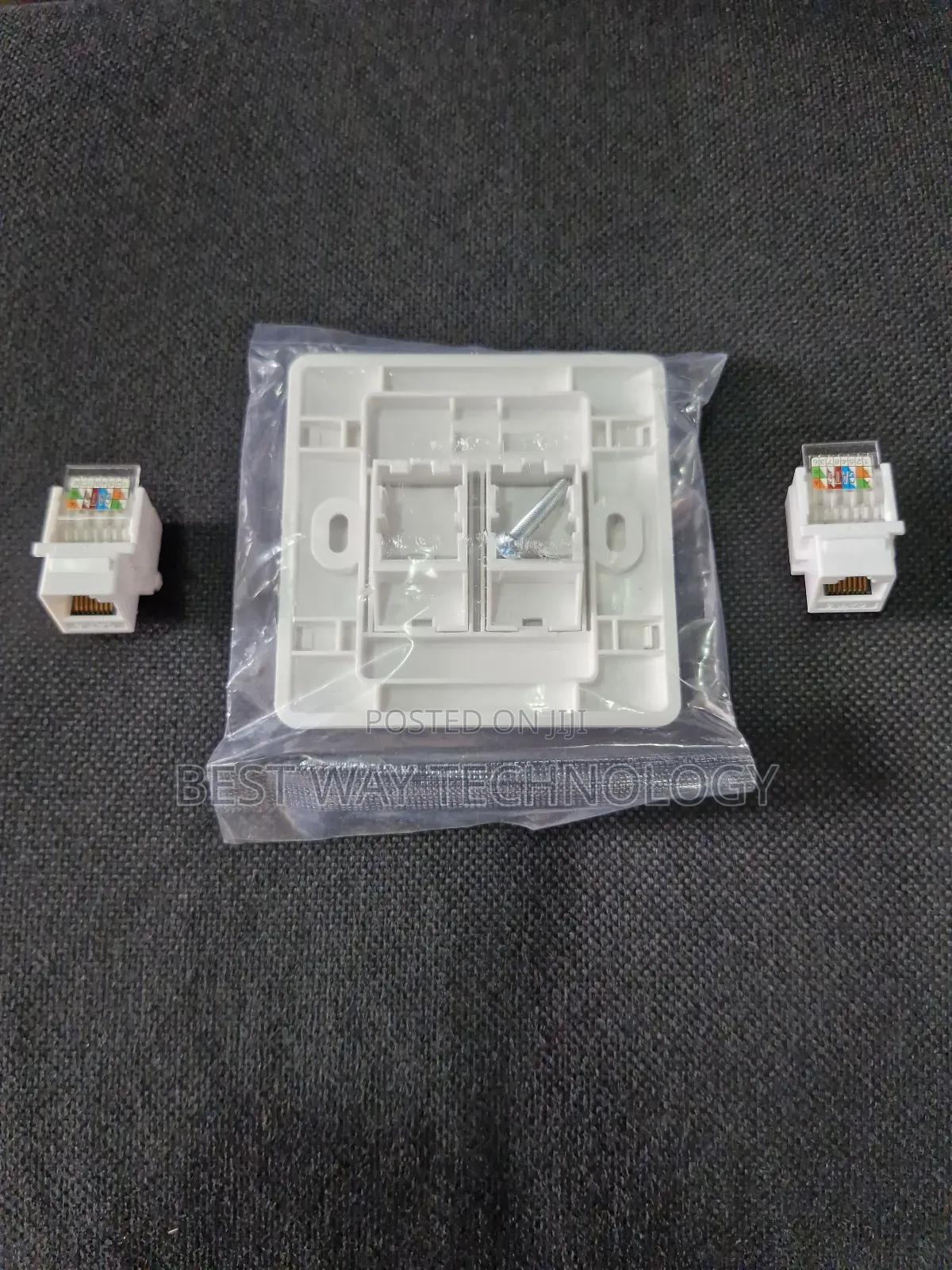 Faceplate With Keystone Jack