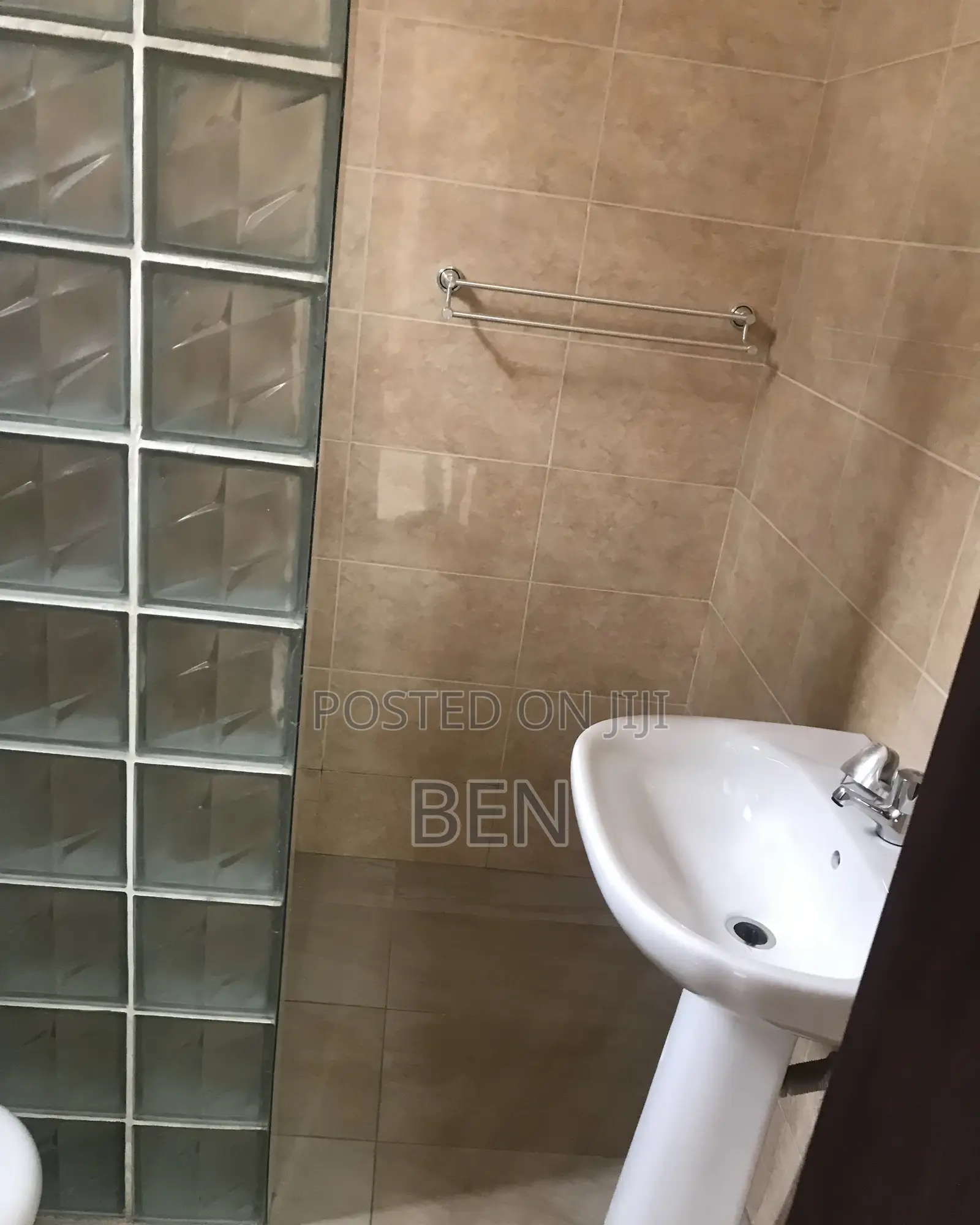 2bdrm Apartment in Abelenkpe, Abelemkpe for rent