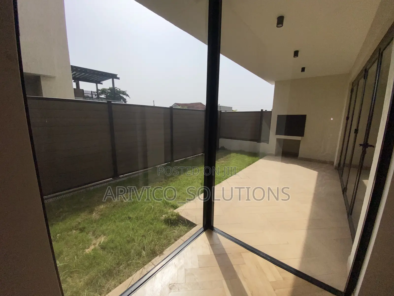 3bdrm Townhouse / Terrace in Airport Residential for rent