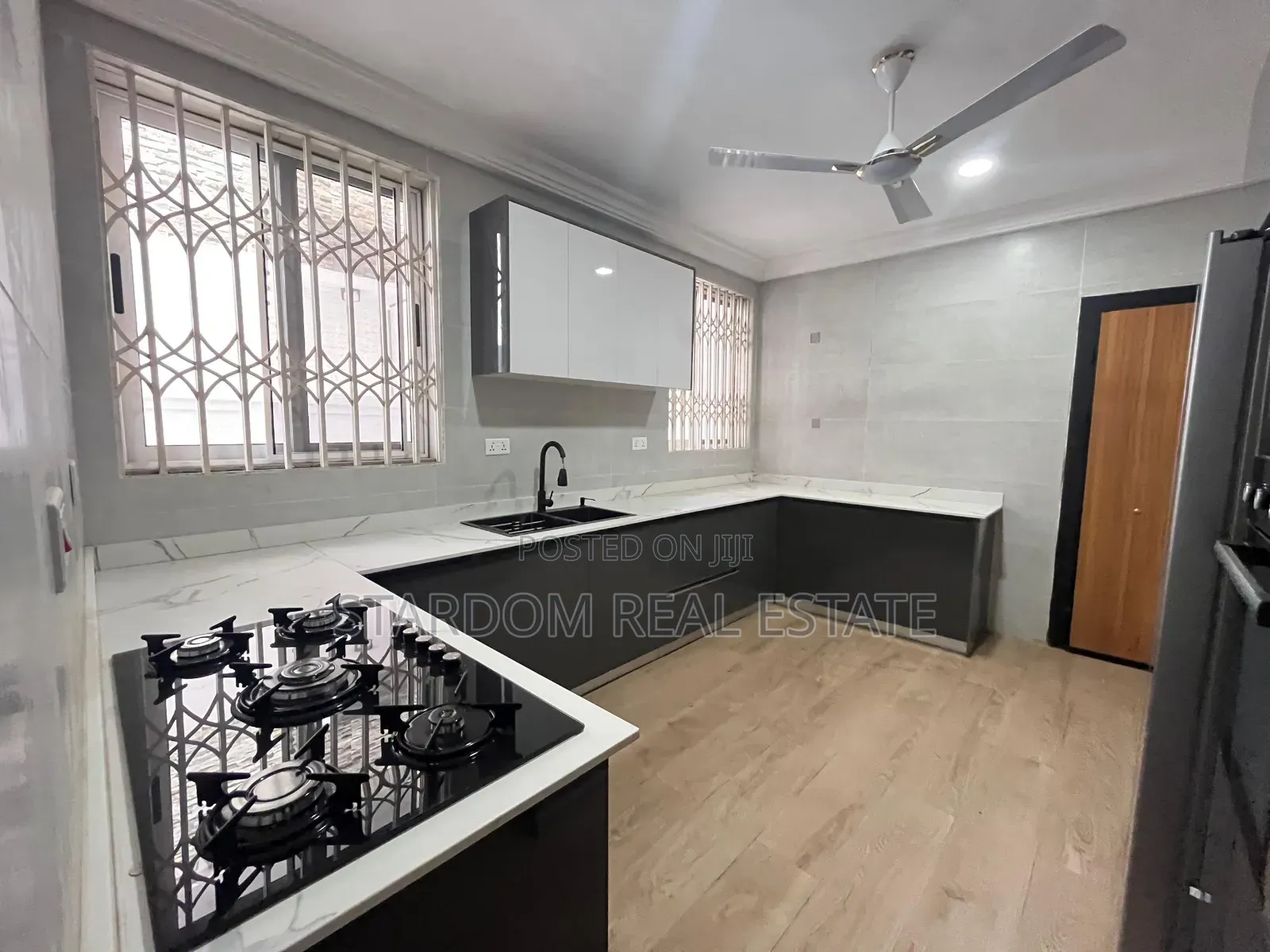 4bdrm Duplex in Adjiringanor, East Legon for rent