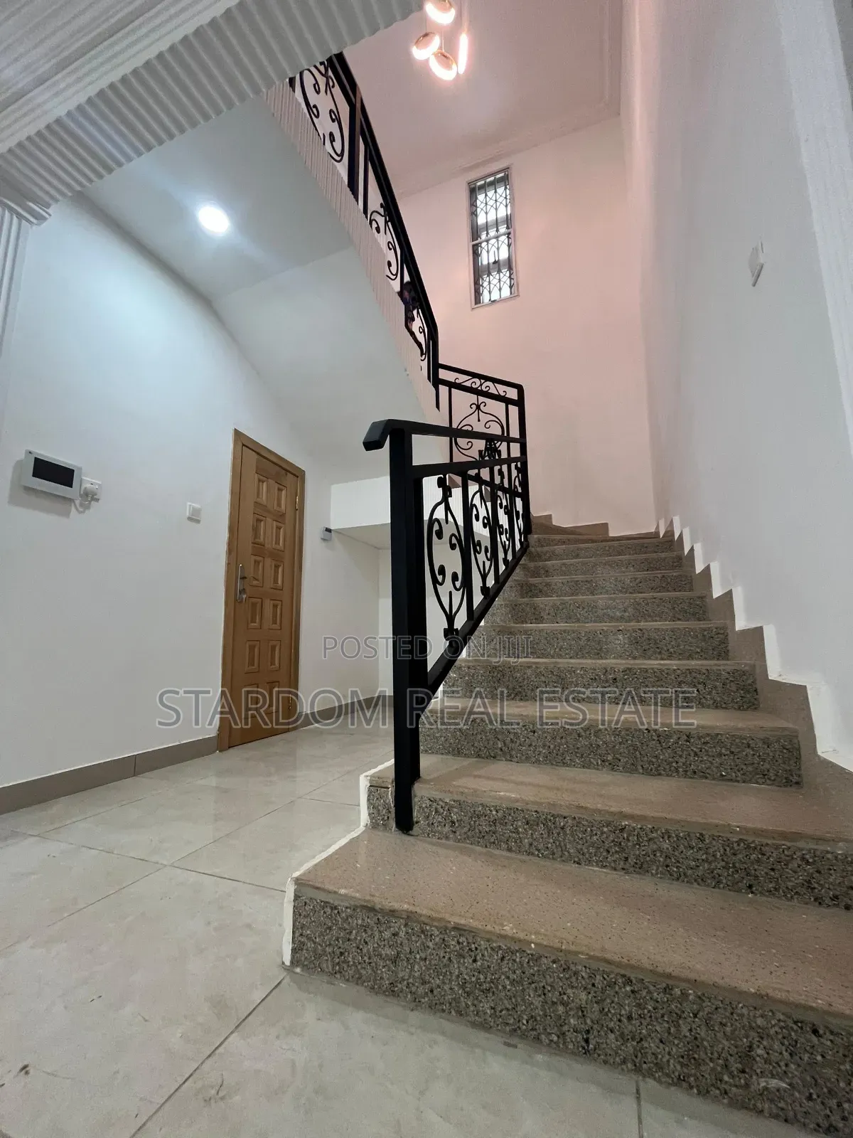 4bdrm Duplex in Adjiringanor, East Legon for rent