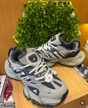 Adidas XLG Runner Deluxe Grey